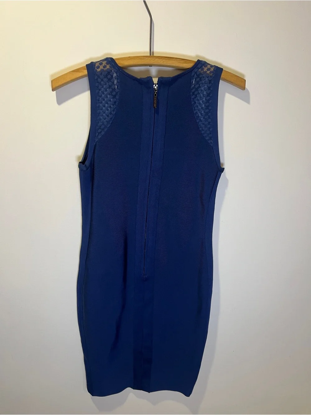 Marciano Royal Blue Textured Sleeveless Dress with Lace - size M - Picture 5 of 8